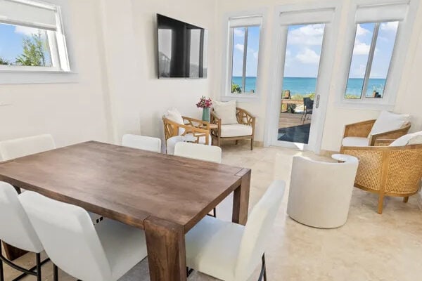 guest-lounge-gallery-img2 GUEST LOUNGE